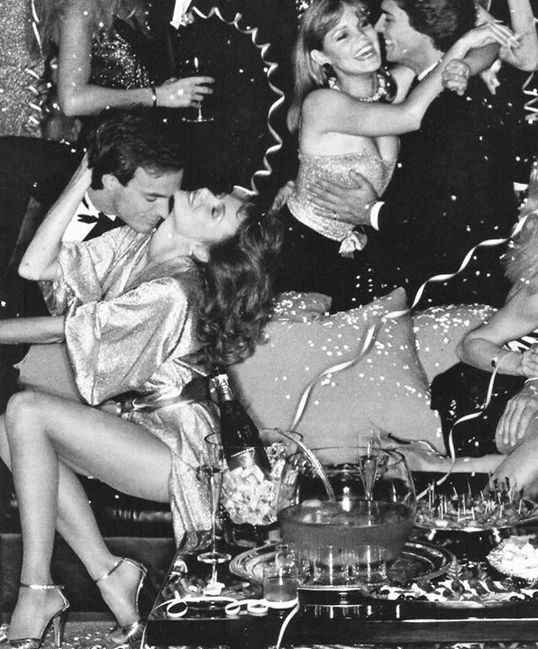 Hello 2018, we're ready to kick off the first week of the year with dinner, drinks and of course, dancing! | #MarionMiami