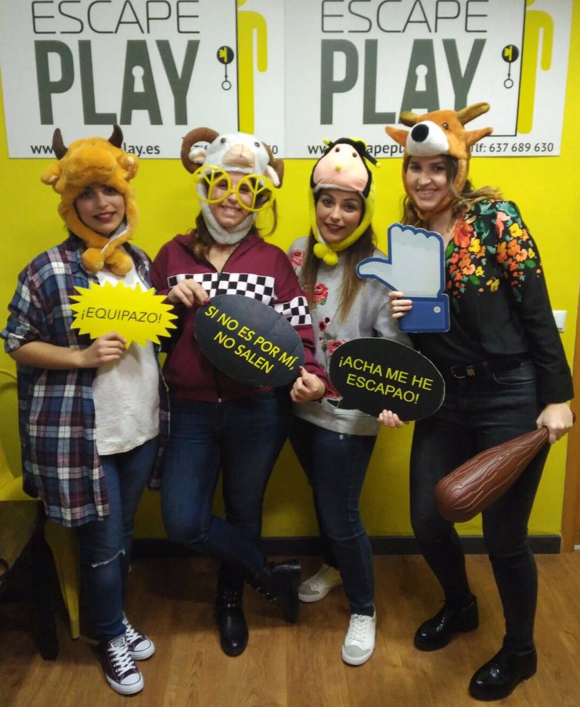 Otro equipo que vive esta experiencia única y tan divertida.
¿Y tú te atreves? #Murcia #escaperoom