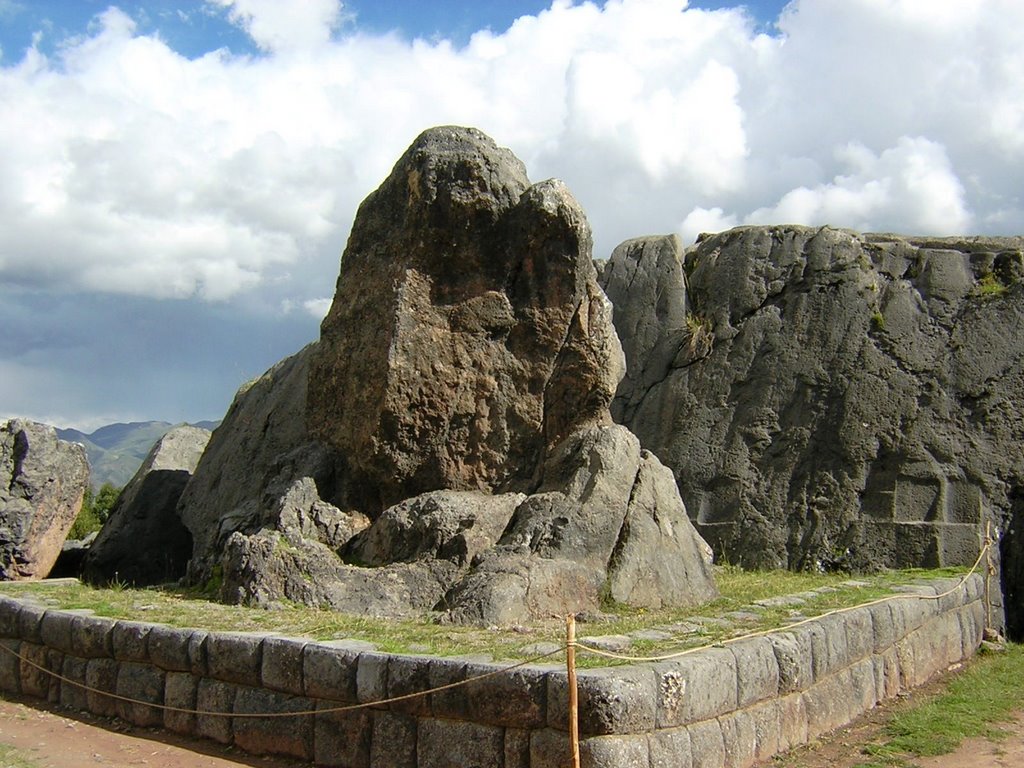 machupicchusa's tweet photo. Conoce #Qenqo, un centro ceremonial donde se realizaban rituales #incaicos y #sacrificios
https://t.co/N72JJRwjEw
#MachuPicchuTravel #Qenqo #Sol #Sacrificios #Culto #Inca #Turismo #Trekking #caminoinca #Cusco #Peru https://t.co/pIiIpi1uAG