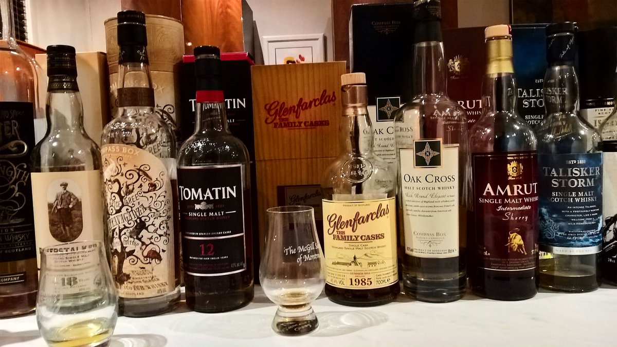 WhiskyCanuck's tweet photo. Crazy selection at this #WhiskyFabric New Year's Eve gathering. From this, my #2017LastDram was a #Glenfarclas 1985 Family Cask, and #2018FirstDram was #ThreeShips 15yo. https://t.co/0g7wkyoKwZ