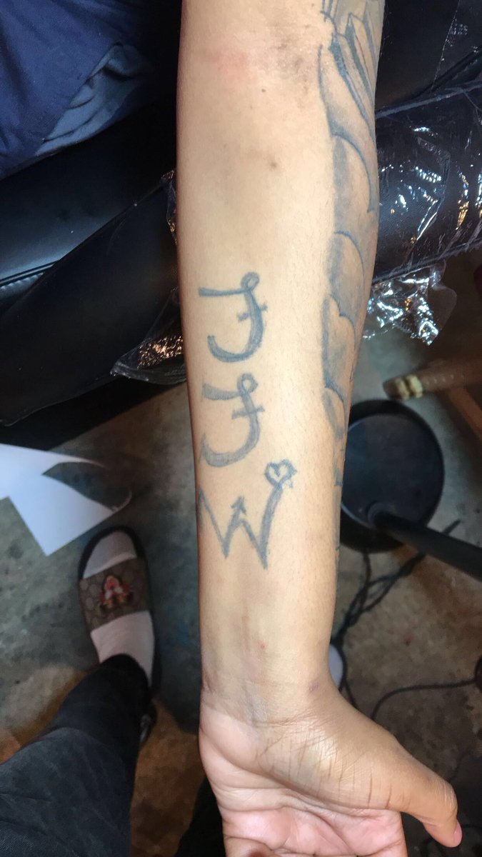 richoffink's tweet photo. #CoverUpMagic β¨#CoverUpTattoo #RichoffinkTattoos ππ https://t.co/39owFbfoAR
