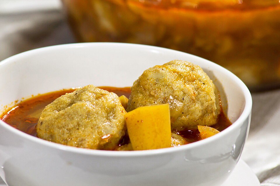 ShimonsKitchen's tweet photo. Kubbeh in squash soup. A perfect dish for cold winter days. Recipe at: https://t.co/0NzToItsrR #kubbeh #kibbe #middleeasternfood #soup #shimonskitchen #mediterraneanfood #Mediterranean https://t.co/OXJh5QxBsW
