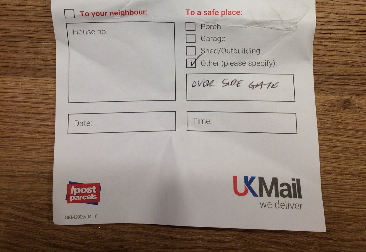 Thanks UKmail for throwing my new DSLR over my 6ft fence and leaving in the rain all day @ukmailhell <a href="/UKmail_awful/">UK_mail_make_me _cry</a> <a href="/BBCNews/">BBC News (UK)</a> <a href="/MENnewsdesk/">Manchester News MEN</a> @RochdaleOnline