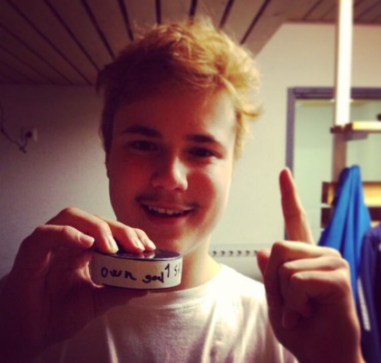 NikuPiitulainen's tweet photo. @RahikaineMatias @UnibetFinland Onko tänään se päivä kun tulee uus kiekko kokoelmaan? #KiekkoTalteen https://t.co/xxkxAnPXj9