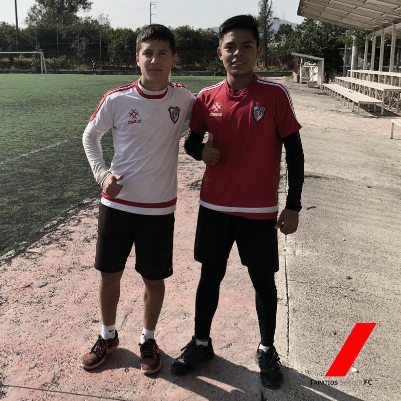 TapatiosFC's tweet photo. ¡Seguimos trabajando fuerte para estar al máximo el próximo torneo, 2018 será un año tapatío! #SomosTapatíos https://t.co/zIKlEXylwR