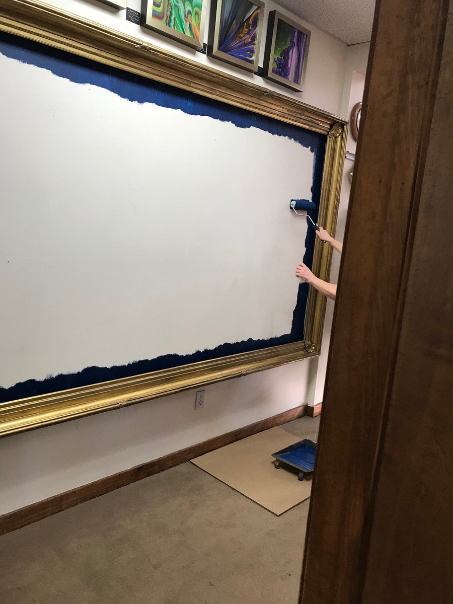 vjsstudio1023's tweet photo. We changed the feature wall to show the combination of dark blue with some beautiful antique designed mirror frames.   #NewYearNewLook  #PictureFrames #VJSStudioFramers #interiordesign https://t.co/lrF5yzMVFI