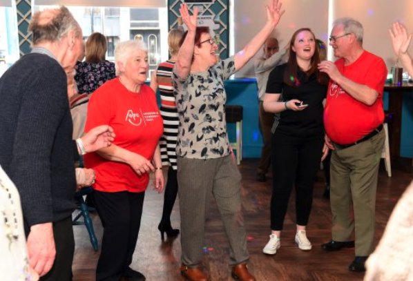 SighGee's tweet photo. In #UpliftingNews I just discovered a Scottish pub that throws nostalgic throwback discos for old local people suffering from Dementia: https://t.co/Qkt2s4PEOn 🙂 @AberdeenFoundry https://t.co/0hHxHaCRwb