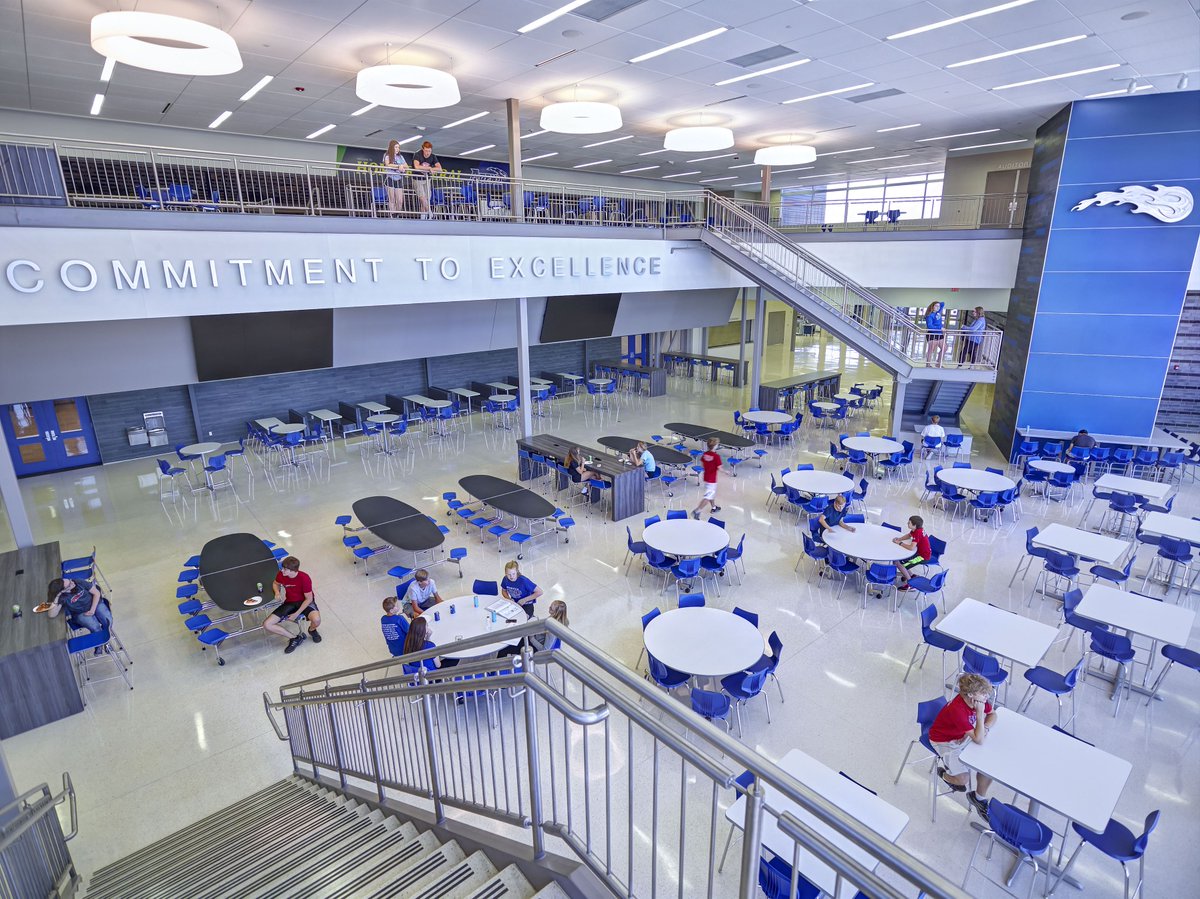 ATSR_Architects's tweet photo. @KMKometsHS commons & dining area is bright and spacious for students to eat, socialize, and study. Quite a versatile space. #architecture #education #learning #interiordesign #cafeteria #studyspace #commonsarea https://t.co/WTObi21KTL