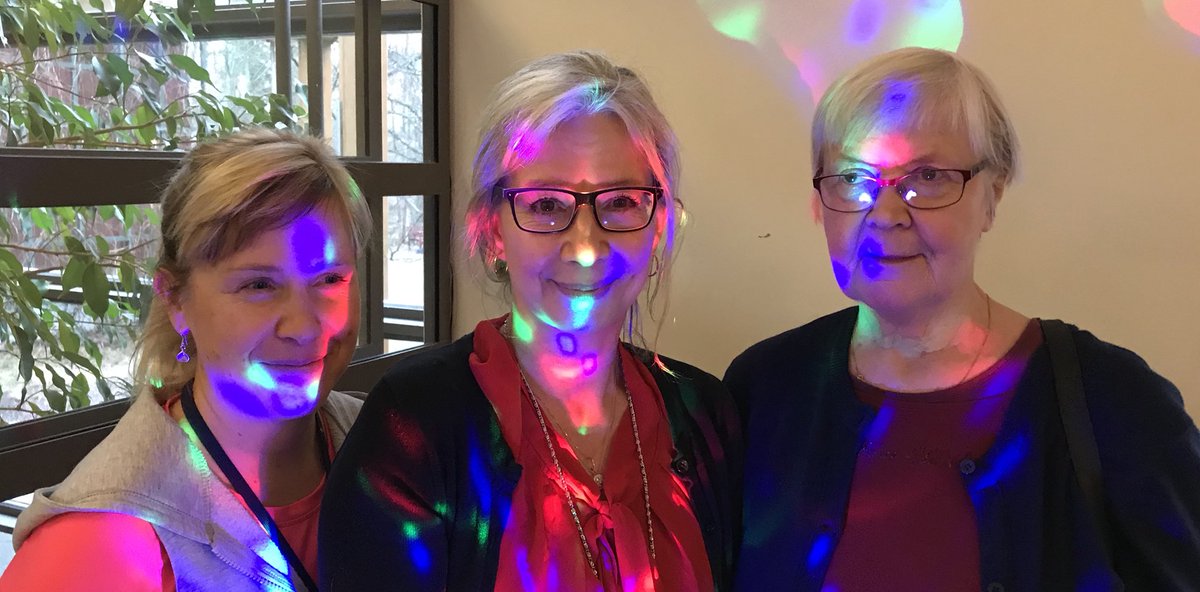 foibekartano's tweet photo. Toimiiko #Loppiaismatinea’an hankittu #discoPalloTaskulamppu? Huomenna se nähdään. #testausta #hyväElämä https://t.co/7kr0kxl2yv