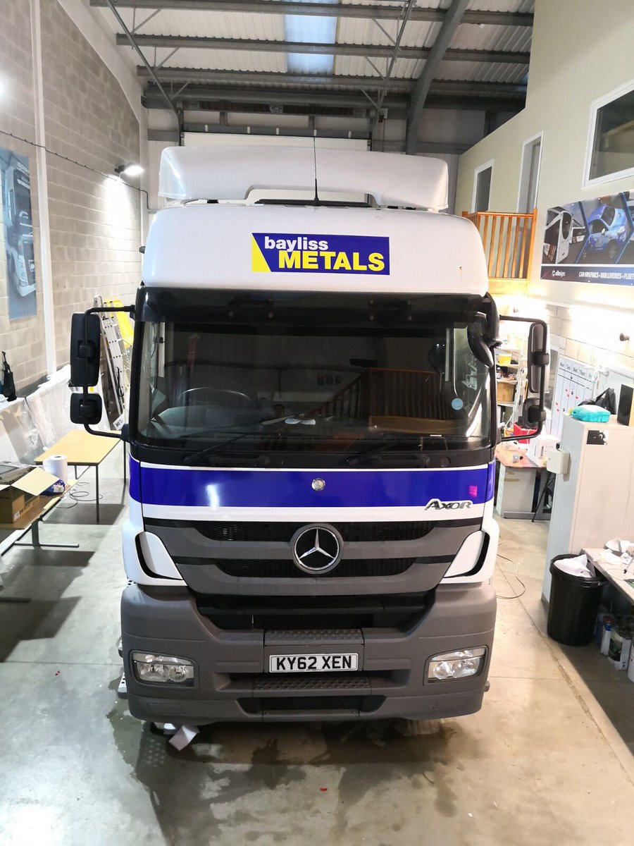 EliteSigns's tweet photo. #BaylissMetals #Mercedes #Axor #lorrycab #branded up in the #Fleet #colours with @rolanddguk #printed @Metamarkuk #graphics https://t.co/zybOlcMT7s