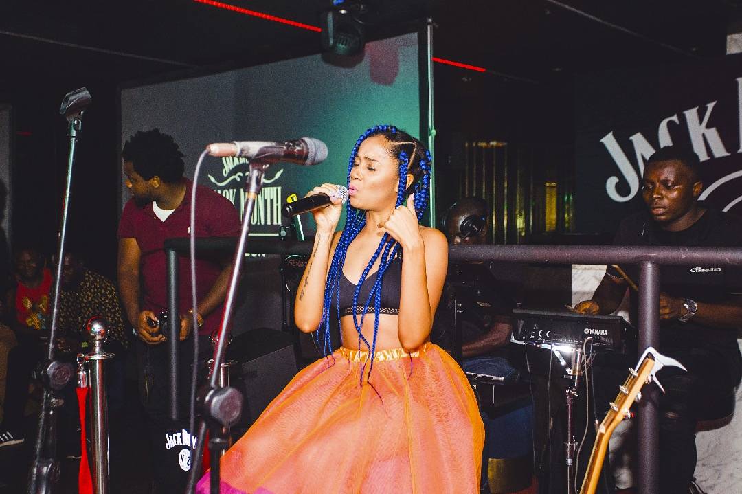 deborahvanessa7 tweet picture