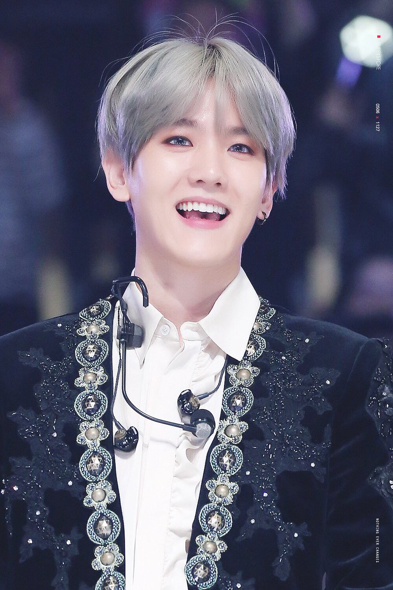 kab_01's tweet photo. You are my universe Baekhyun #WeLoveYouBaekhyun https://t.co/i1xR89cJqP
