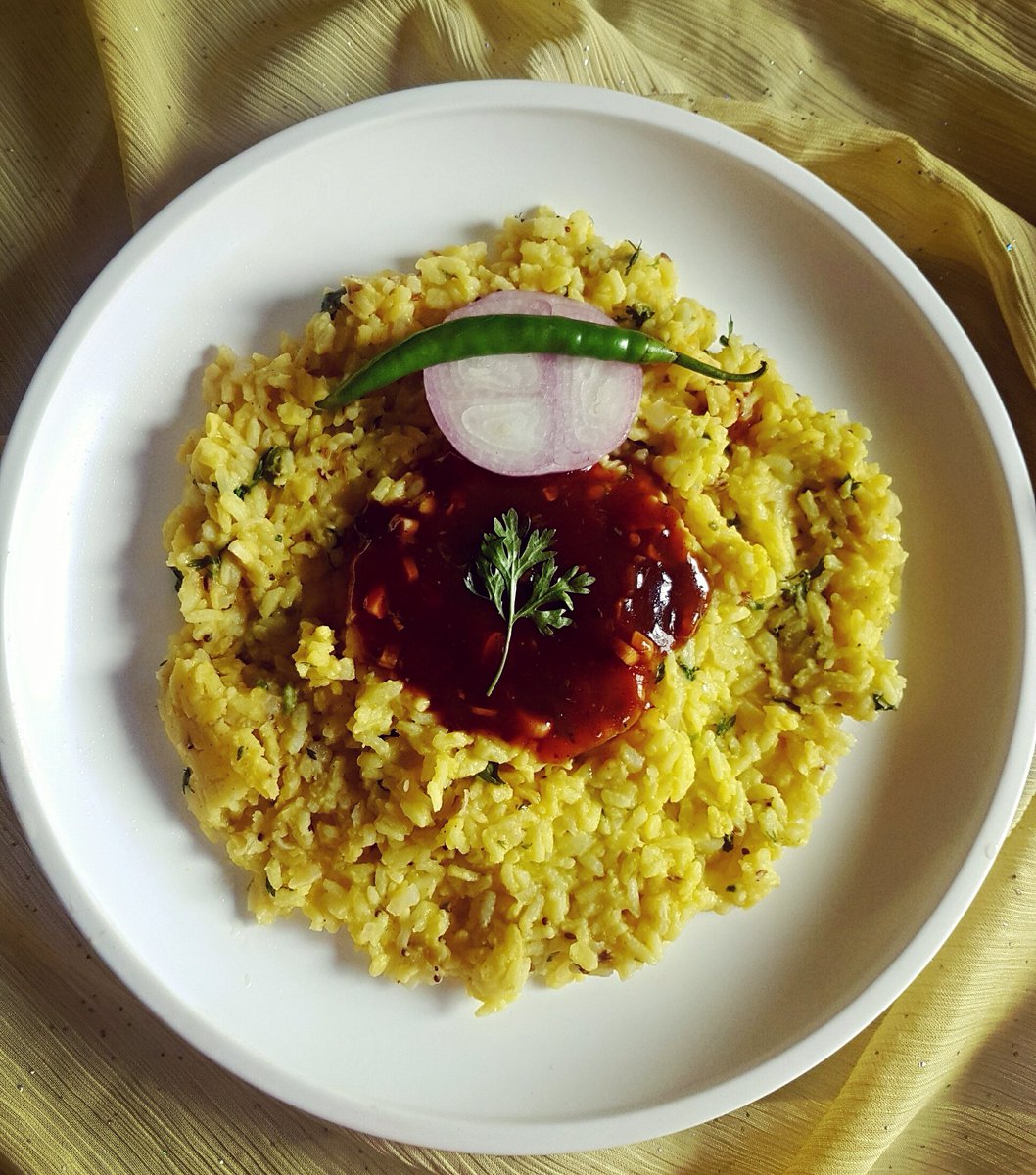 PoornimaNair92's tweet photo. The ultimate combo .. Dal Khichdi with Manchurian sauce/ gravy !! 

#foodblogger #foodscenes #pcn #homechef https://t.co/gGdOR822rE
