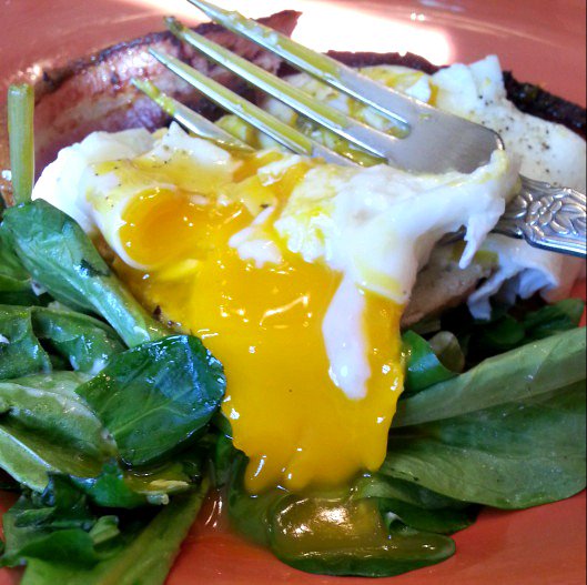 FPorchGourmet's tweet photo. Here are three super easy, super fast and healthy options for weekday breakfasts. Don’t forget the coffee and let’s make 2018 YOUR best YOU yet!
The Morning Ritual | 3 Quick & Healthy Weekday Breakfasts
#HealthyEating #BestFoodYear #Atlanta #cheflife https://t.co/wLL2NCx8eR