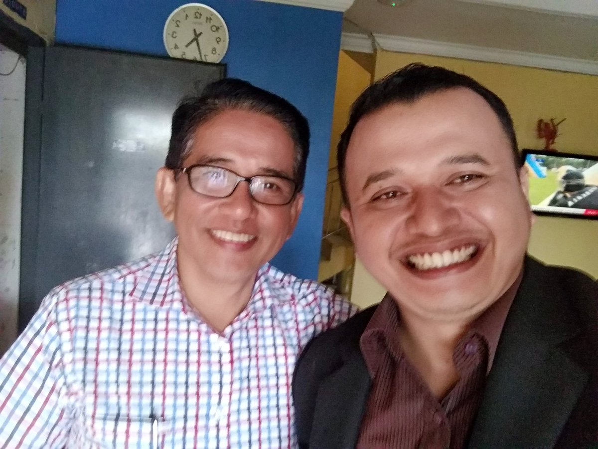 DarmintoCitra's tweet photo. Politisi Senior Provinsi Jambi H.Bakri (Anggota DPR RI) https://t.co/GTTJDdYS3p