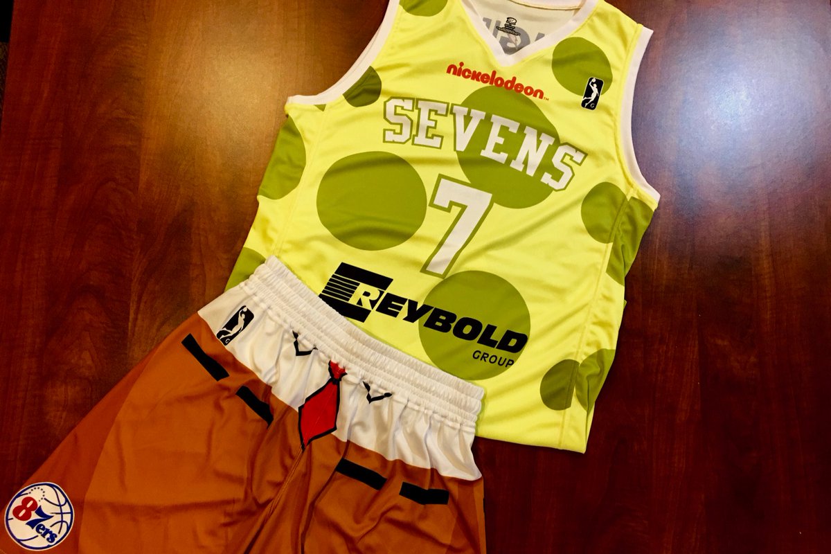 BleacherReport's tweet photo. G League’s 87ers are wearing SpongeBob uniforms for Nickelodeon Night https://t.co/WxCrqoCk9W https://t.co/u3WBWkSBR8