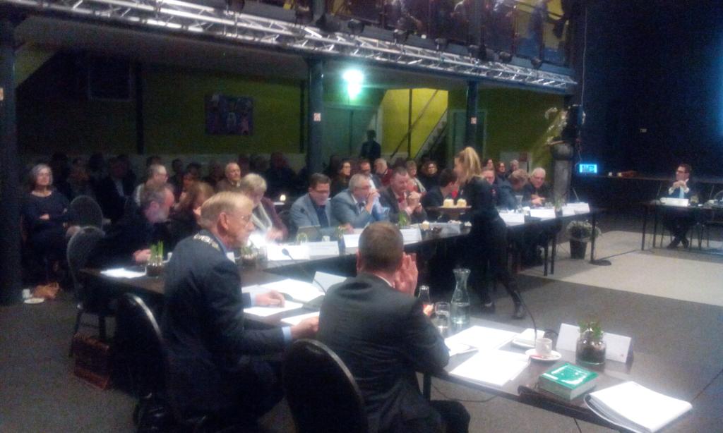 Topdrukte bij eerste raad van nieuwe gemeente westerwolde