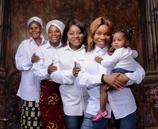 Great-great grandmother ✅
Great-grandmother ✅
Grand-mother ✅
Mother ✅
Daughter ✅ 

The mother host a podcast with <a href="/theassociatespn/">The Associates Pod</a> - Everything Trybe: SoundCloud.com/theassociatespn :-)

Nollywood actress Emmanuella Iloba is guest on the last episode.

<a href="/TRYBEStv/">Trybe Movie Channel</a>