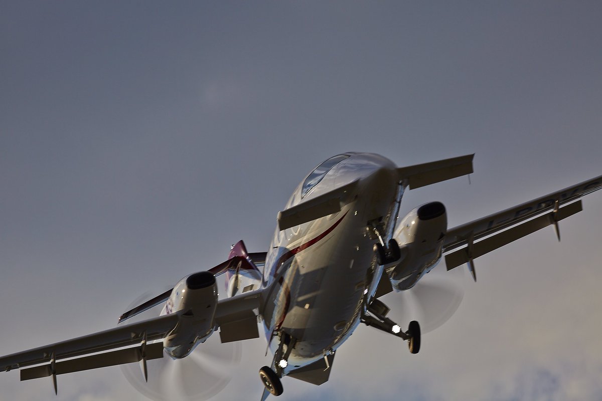 Welcome to 2018! Where will this year take you? <a href="/AvantiEVO/">Avanti EVO</a> <a href="/PiaggioA/">Piaggio Aerospace</a> #flygreen #flyprivate #business #Executive