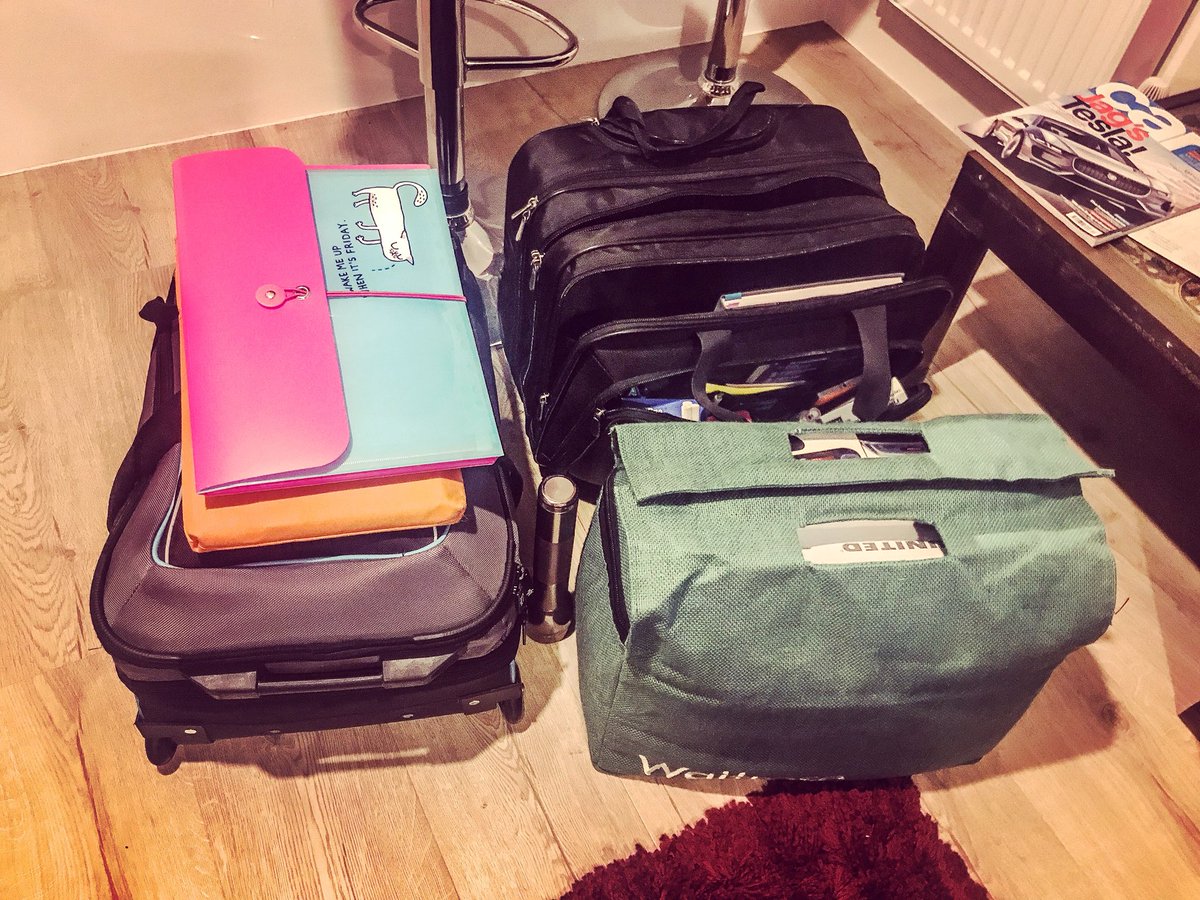 LukeVernon's tweet photo. All packed and ready for work tomorrow. Been a very restful time off but I'm now itching to get back behind the wheel. Anyone else get restless being off over Christmas and new year? #ONWARD TO WORK!
#lorrydriverdotcom https://t.co/ditTwEq1bX