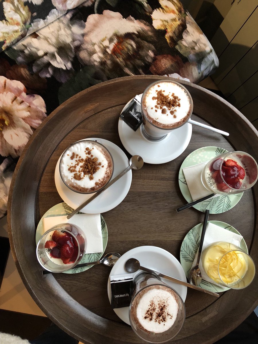 sabihrmr's tweet photo. Belle découverte cet après-midi à Rouen chez @GinetteStore ☕️🍓🍋🌸👌🏼 @Journaldebonnie @KamyylleM https://t.co/PfuJ7MHmCs