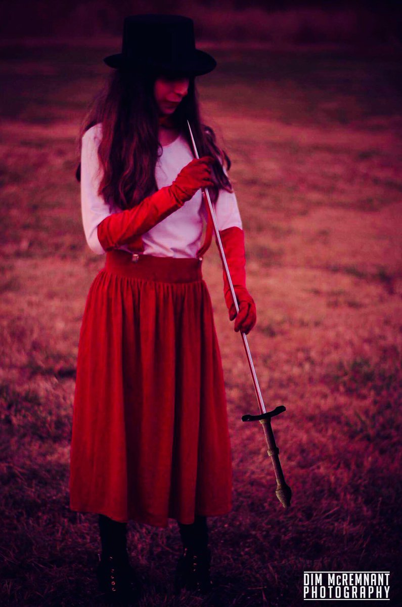 ᴄʀʏsᴛᴀʟ - sᴡᴏʀᴅ sᴡᴀʟʟᴏᴡᴇʀ, ᴋɴɪғᴇ ᴊᴜɢɢʟᴇʀ ᴀɴᴅ ᴋɴɪғᴇ ᴛʜʀᴏᴡᴇʀ. 
- ᴍᴜʟᴛɪ sʜɪᴘ 
- ᴛʜᴇ ɢʀᴇᴀᴛᴇsᴛ sʜᴏᴡᴍᴀɴ ʀᴘ 
- ᴏᴄ // ғᴄ: ᴍʏsᴇʟғ 
- ᴅʀᴇᴀᴍᴇᴅ ᴏғ ʙᴇɪɴɢ ɪɴ ᴛʜᴇ ᴄɪʀᴄᴜs ᴀᴛ ᴀ ʏᴏᴜɴɢ ᴀɢᴇ 🤹🏻‍♀️
- sʜɪᴘs ᴡɪᴛʜ ᴘᴛ ʙᴀʀɴᴜᴍ 🎩