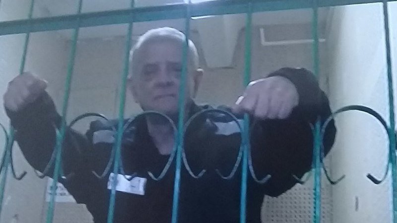 pabruss's tweet photo. 3 янв. 2018. Полковнику Квачкову в СИЗО-1 не вызывают скорую. Госпитализировать отказываются https://t.co/OBDm1mLtuM

Надежда Квачкова: ...к депутатам с просьбой позвонить и взять на  контроль госпитализацию Квачкова из СИЗО. Иначе, в "каникулы" его здоровье под угрозой смерти! https://t.co/EB8E7rO6VE