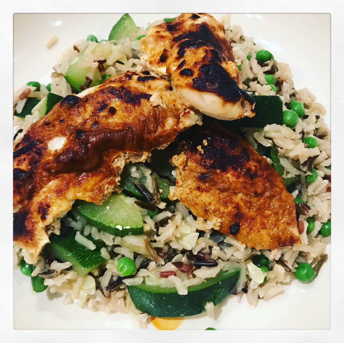 chloebowler's tweet photo. Hope I don’t get fat on this rice! 🙈 Joke. Carbs are not the enemy! #DietSecrets #chloebowler https://t.co/xBpEJOE20o