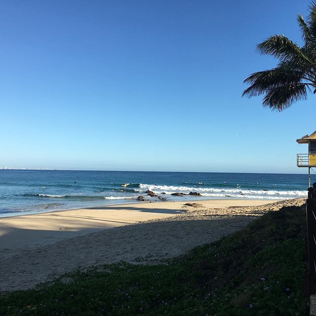 myGoldCoast's tweet photo. Great looking morning on the coast, light winds waves in the 1ft up to 2ft range, winds shifting south east later, high tideat 9am, water temp 24 degrees. Have a good one. #surfreport #goldcoastsurf #regsurf https://t.co/Ax0LCxRuma