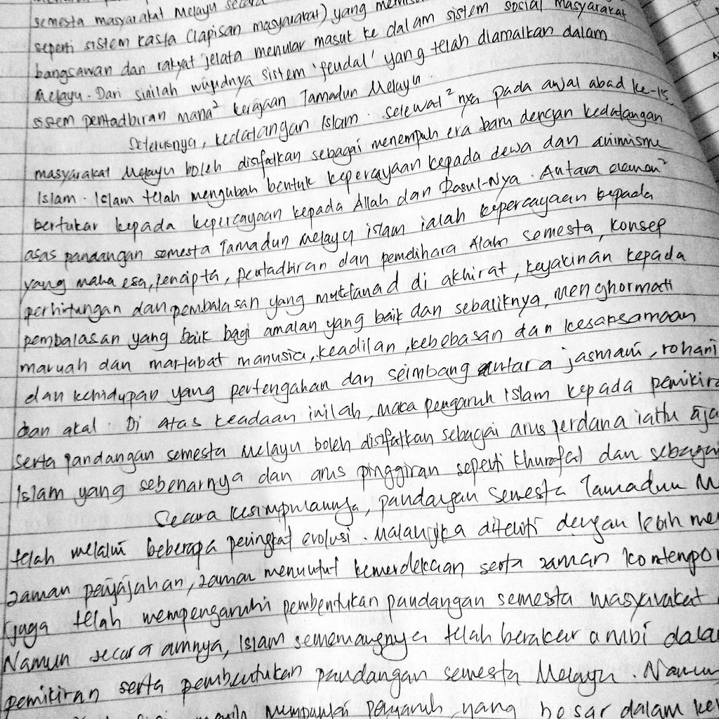 thyrarosdi's tweet photo. Mula² memang macam ni last² hm hahahahahaha . Tengok lah paper esok mula² rasa banyak masa sekali tengok dah nak hbis masa confirm tulisan bertukar serta merta hahahahaha ! #1stpaper #alliswell https://t.co/RxtKCMbJSy