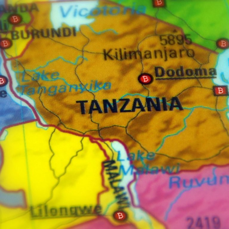 BitcoinNews's tweet photo. Bitcoin Adoption in Africa Hinders EAC Plans for a Unified Currency https://t.co/vC0VnIThxG #Bitcoin https://t.co/mtcj8wLLt2