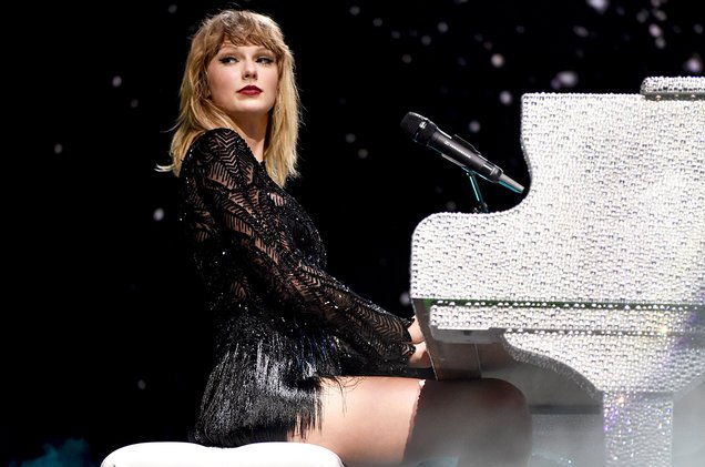 billboard's tweet photo. Despite negative press, @TaylorSwift13's Reputation Tour could be one of the biggest of all time https://t.co/btdVUJY39V https://t.co/0ZbFMPBsNj