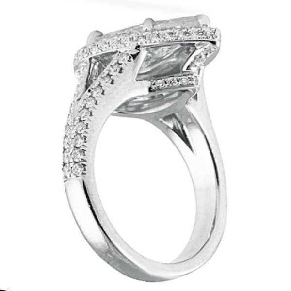 MDCDiamonds's tweet photo. Pear Shape Diamond Double Halo Paris Hilton Engagement Ring, Split Band in Platinum ES961PL Paris Hilton choice #parishilton #celebrityfashion #engaged #shesaidyes #engagementring #diamondsnewyork #pearshapediamond #mdcdiamondsnewyork #DoubleHalo #SplitBand #Pave #Engagementring https://t.co/URvuB3KG4w