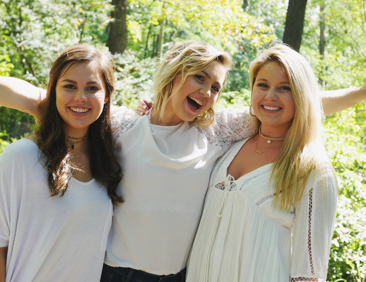 ClemsonTakeNote's tweet image. Happy #TakeNoteTuesday! We’re so excited that Spring Auditions are TWO WEEKS FROM TODAY! We can’t wait to see you there! 💕