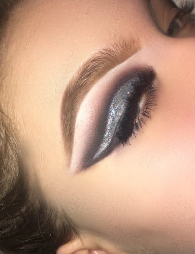 thatM00Nchild's tweet photo. @certifeyetweet Imagine if I could even 😭 thankyou aysha for such an incredible opportunity. Also good luck to everyone! 

Being 15 will not stop me from trying 🤷🏼‍♀️❤️ https://t.co/e1OMK5T6RF