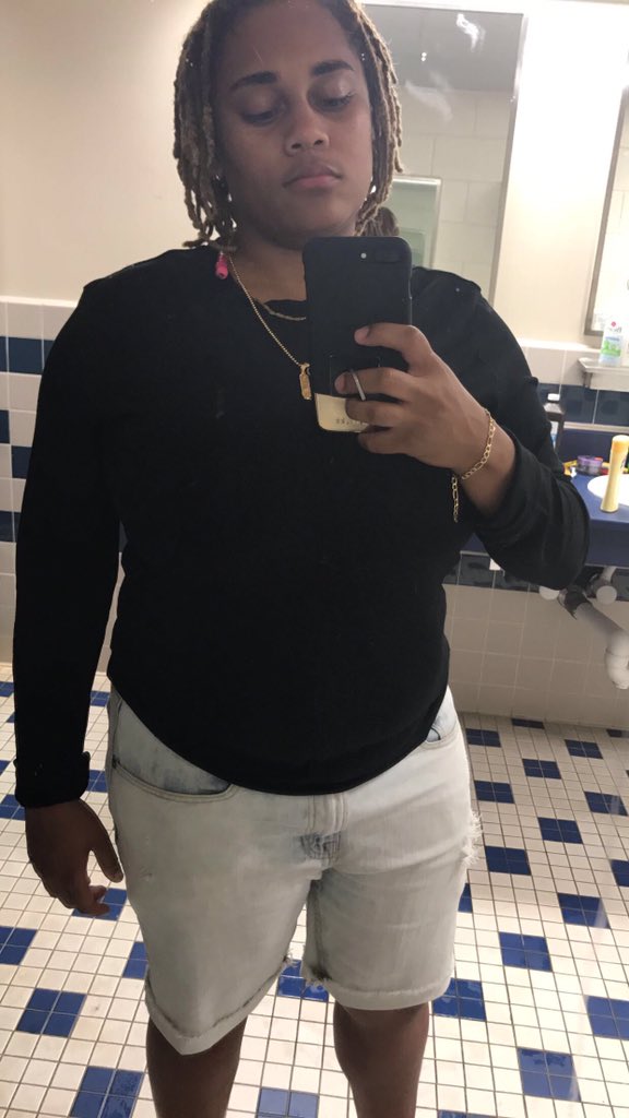 AroundJBow's tweet photo. @AnntTheBeaast Hey #NCAT I'm J.Bow that dope poet on campus‼️ Founder of #ReasonableRides hmu for rides💯 I'm a cool, calm, and collective goofball with good vibes. Very friendly; everyone has a seat at my table in the cafe lol if you see me speak. I never remember names😬 dont be offended🤗 https://t.co/eoV7OcoXeF