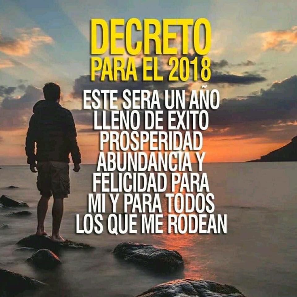 MyTerapia's tweet photo. Deseemos  todo lo mejor para nuestro año 2018 https://t.co/zhBFTwOXKT