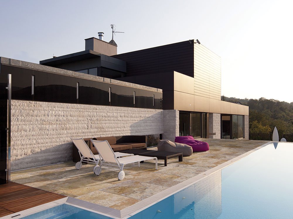 maestrazgostone's tweet photo. #piedramaestrazgo #piscinas #piedranatural #cantera #ibiza #valencia #riga #mallorca #london #panama #swimmingpool #estanques #naturalstones #decor #arquitectura #diseño #design #garden #landscape #naturalstones #diseño #style #mediterraneanstyle #masonry #artstone #customstone https://t.co/UBxkvymqhh