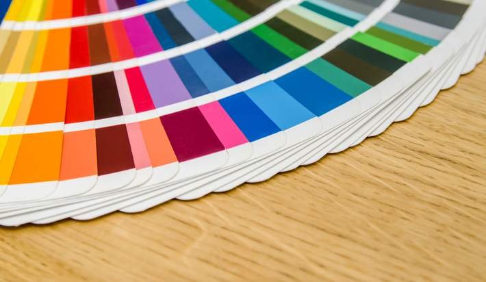 don__shyne's tweet photo. Interested in the hottest colors of 2018? Designers predict we'll be seeing metallics and darker shades soon: https://t.co/brVs1qjMSG https://t.co/VQIGrBcBKd