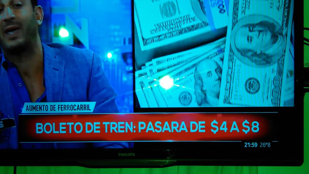 theceliqueen's tweet photo. #MartesIntratable A mí me sale $68 ir a Santa Fe https://t.co/8eUc1riFjT