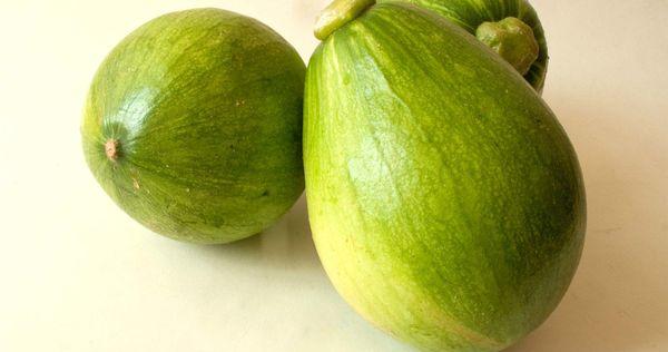 RascallFlatts's tweet photo. How to Buy, Store, and Cook Summer Squash, the Season's Most Prolific Piece of Produce - #SaveurContest ... - https://t.co/wOW93Obmhm https://t.co/Z96zzFXnYe