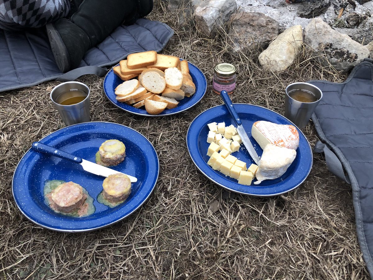 Alors qu’à l’état sauvage #whileinthewild #newyears #camping #glamping