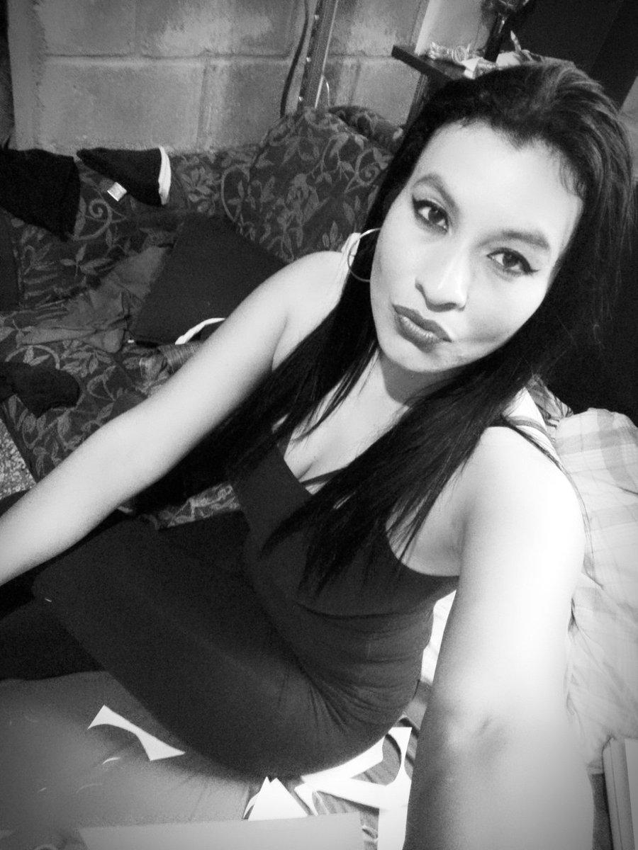 Beautif87489094's tweet photo. Bored😕😕😕 nothing to do https://t.co/SNcXp60W05