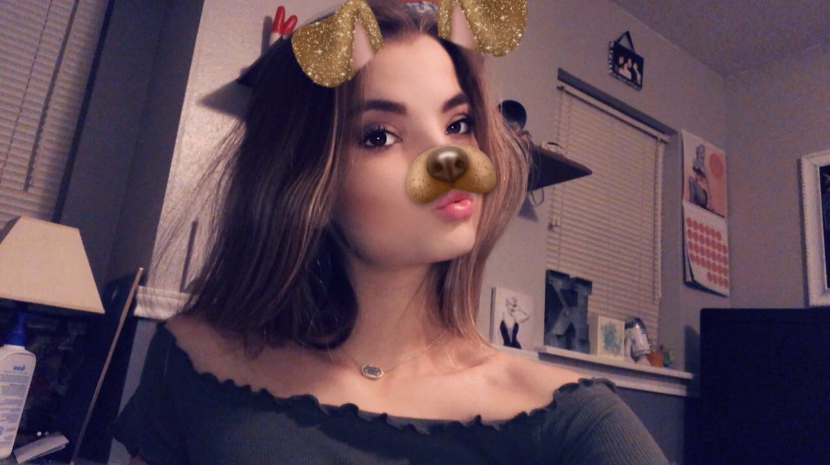 KayceeReagan's tweet photo. what’s good twitter 😛 https://t.co/4o2rFhrljM