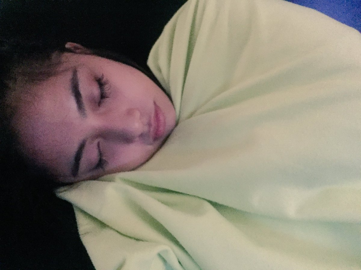yomiarieta's tweet photo. Wuz Good 2018 😂 #SoberYear #NoToAlcohol #YesToSleep 🤷🏻‍♀️ @Mary_alajar @itsmeclydey @RaffertyLim99 https://t.co/MNRhNbP3no