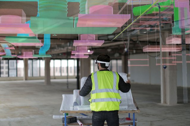 jonmehlman's tweet photo. Are you ready for a #NewYear of #ConTech? Here's 🏗 "7 Major #Construction #Technology Innovations to Watch in 2018" via @BIM360 🚧 https://t.co/NA4uk4CIyS https://t.co/eLuE61Y7vg