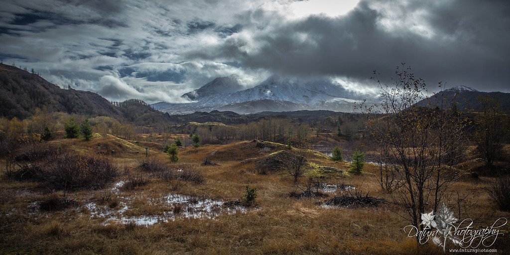 Project2663's tweet image. 11/2017:  Mt. St. Helens photodatura.wordpress.com/2018/01/02/11-…