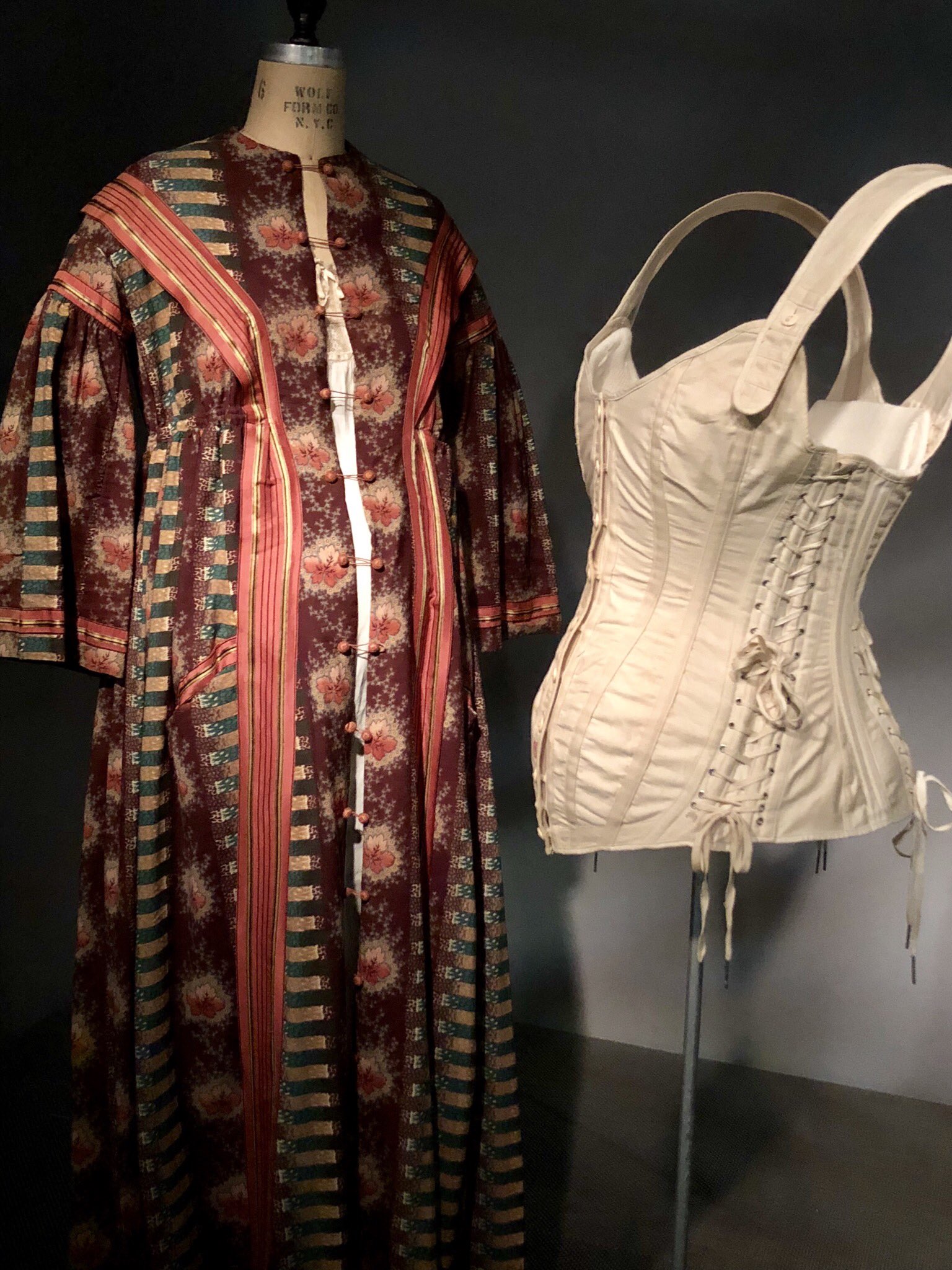 Cora Harrington on X: Maternity lingerie!!! It makes me so happy to see  these included here. Maternity robe from the 1860s. Maternity corset from  1900.  / X