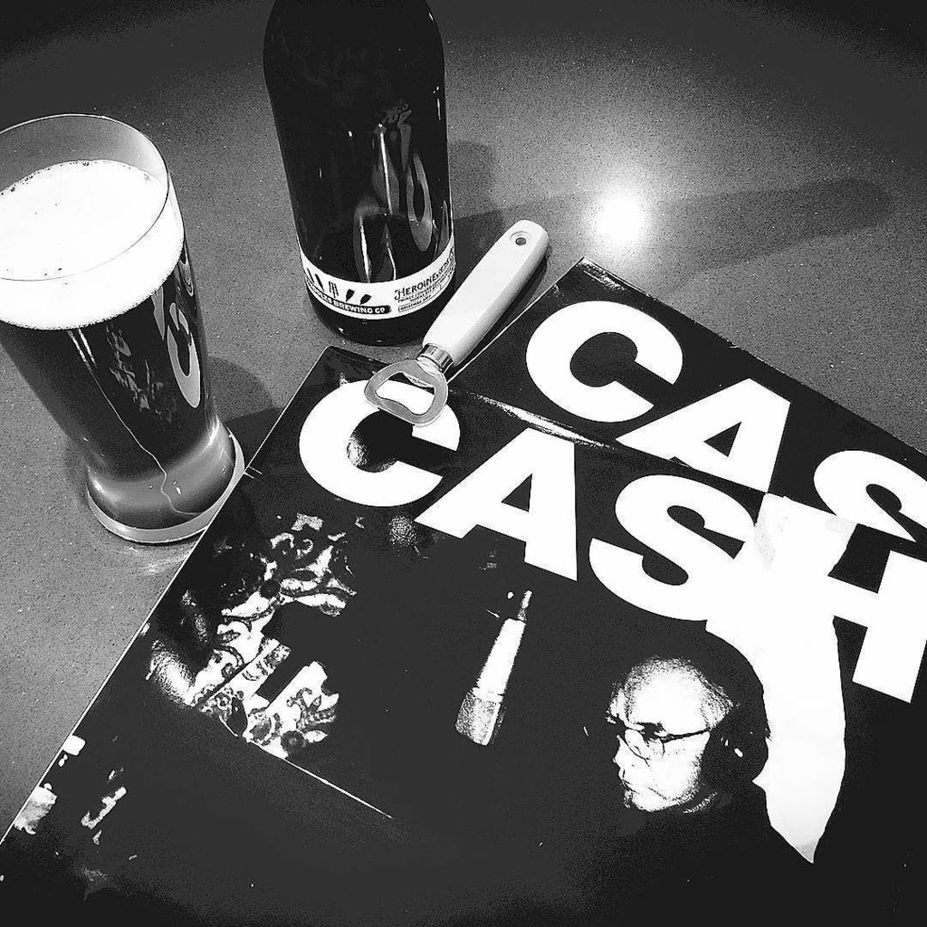 SnoutToStout's tweet photo. A Cash kinda night - #maninblack #johnnycash #outlaw https://t.co/eBaHZg8aPe