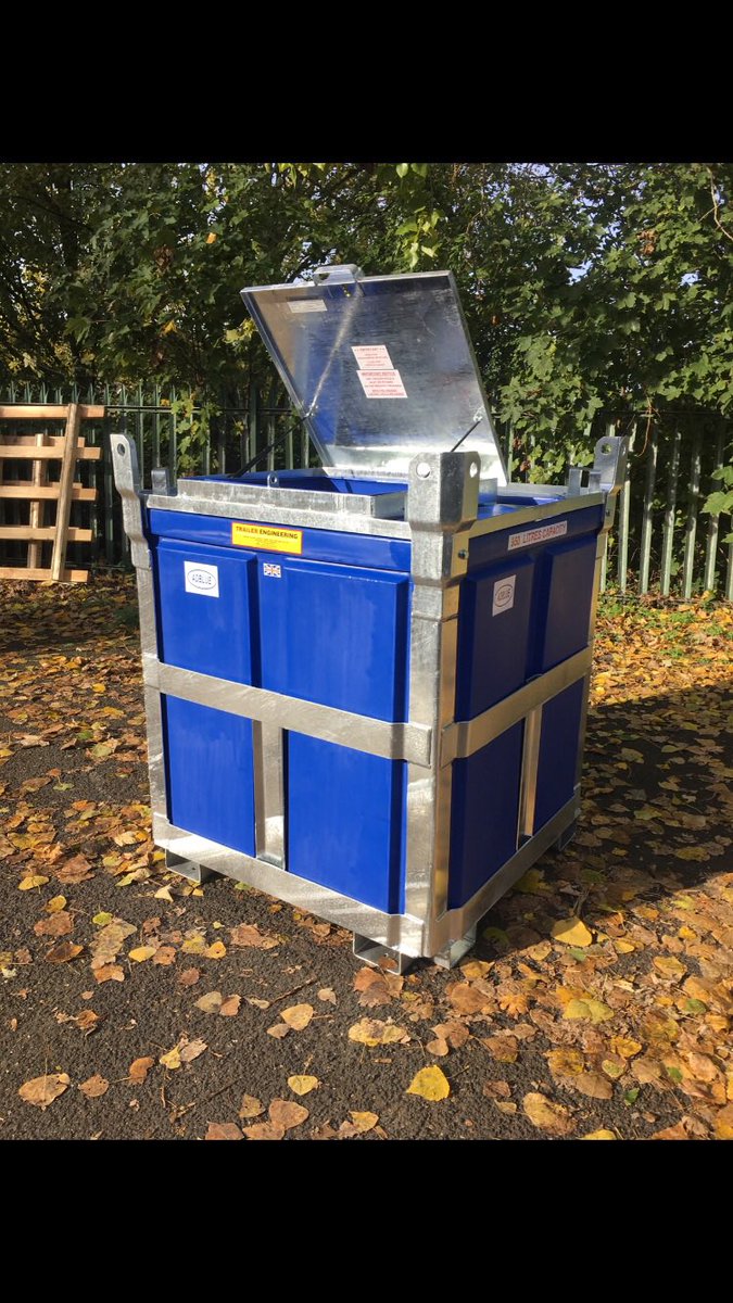 trailerengineer's tweet photo. Fuel cube for 2018 comes complete with fork truck protectors at no extra cost, also #Polycubes have just received approval for ten years keeping your fuel clean and contamination free.
Also available for ad blue.
Come and see it at the @ExecHireShow Hire in February stand E95 https://t.co/JYgNgrwnVl